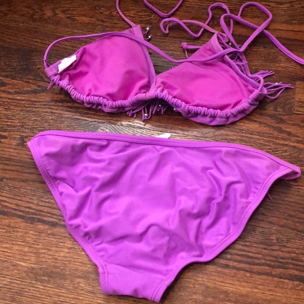 Swimsuit - Picture 4 of 4